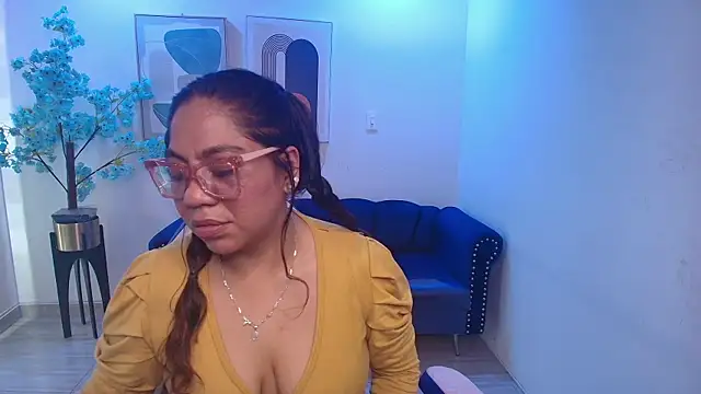 Silvana lane online show from July 31, 7:35 pm