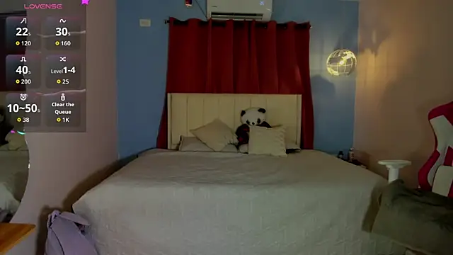 Snapshot of Alizzon_blake chatting on July 10, 12:41 pm Alizzon blake online show from July 10, 12:41 pm