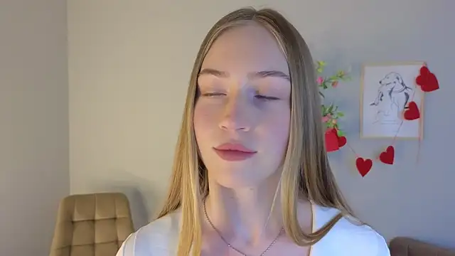 Snapshot of Mary_Bradley chatting on June 26, 10:19 am Mary Bradley online show from June 26, 10:19 am