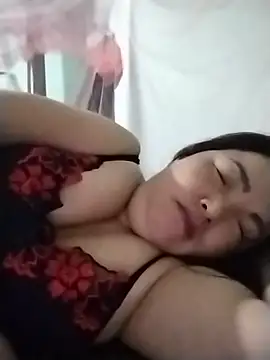 Snapshot of Naaya8109 chatting on July 30, 9:25 pm Naaya8109 online show from July 30, 9:25 pm