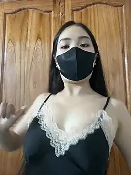 Lilyluta2000 online show from July 8, 4:33 pm