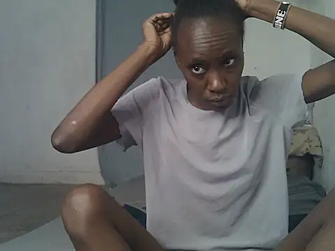 Beutypetite1 online show from August 1, 10:58 am