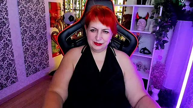 Joana Woods online show from July 25, 1:47 am