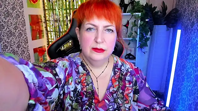 Joana Woods online show from July 30, 8:35 am