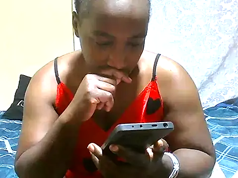 Snapshot of sexy-faiy chatting on June 19, 6:23 pm sexy-faiy online show from June 19, 6:23 pm