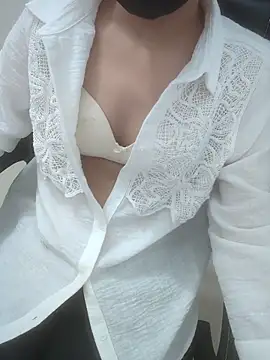 Snapshot of sushmita0 chatting on June 21, 3:36 pm sushmita0 online show from June 21, 3:36 pm