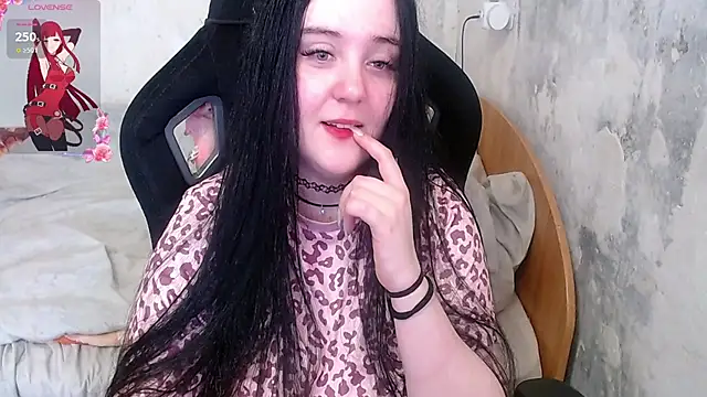 Snapshot of your_8a8y chatting on July 20, 2:52 pm your 8a8y online show from July 20, 2:52 pm