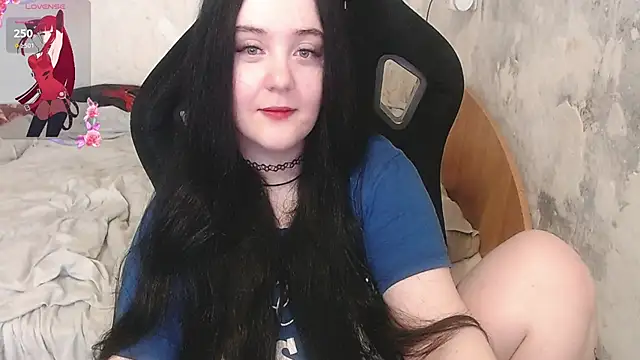 Snapshot of your_8a8y chatting on July 21, 1:57 pm your 8a8y online show from July 21, 1:57 pm