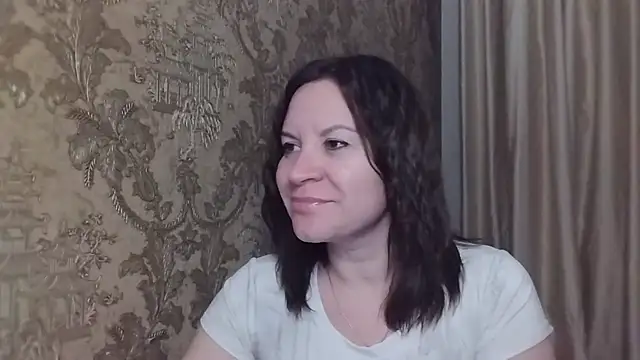Lauralison online show from July 17, 8:24 pm