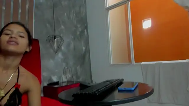Snapshot of ZoeANDAlex_ chatting on June 26, 1:04 pm ZoeANDAlex online show from June 26, 1:04 pm