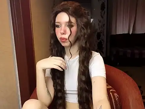 Snapshot of LiloMeoww chatting on June 21, 10:07 am LiloMeoww online show from June 21, 10:07 am