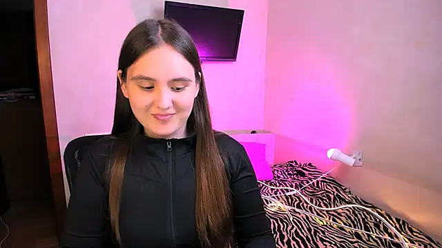 ChelseaStarX online show from July 16, 10:10 am