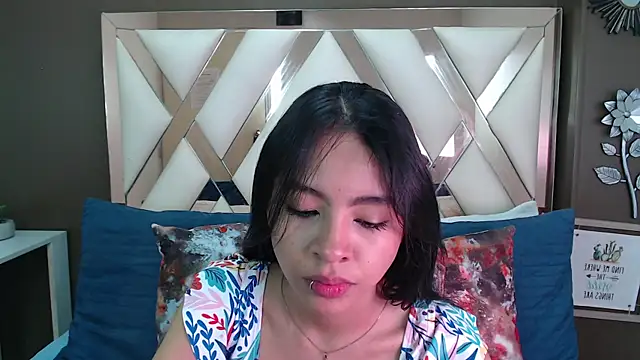 Amara Connors online show from July 7, 3:16 pm