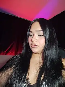 Snapshot of Yesenia26p chatting on July 17, 2:29 am Yesenia26p online show from July 17, 2:29 am