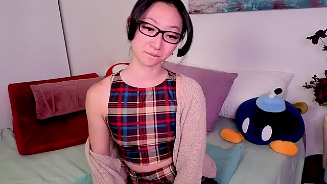 MySweetSofie online show from April 5, 2:53 am