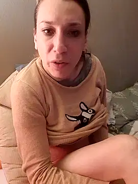 Snapshot of Agos6 chatting on July 4, 12:28 am Agos6 online show from July 4, 12:28 am