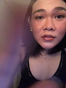 lunapitches online show from June 23, 5:22 pm