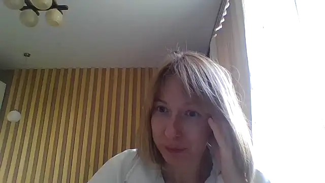 Snapshot of Deloriada chatting on July 20, 10:18 am Deloriada online show from July 20, 10:18 am