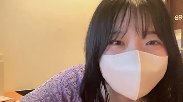 Snapshot of miwa007_m chatting on June 28, 11:05 am miwa007 m online show from June 28, 11:05 am