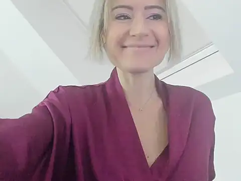 Ssoniaaa online show from February 17, 10:29 am