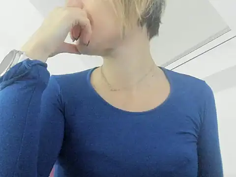 Ssoniaaa online show from February 24, 3:23 am