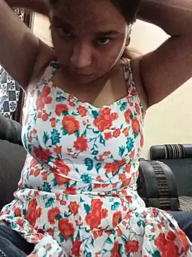 Hotty Yalina online show from July 2, 5:24 am