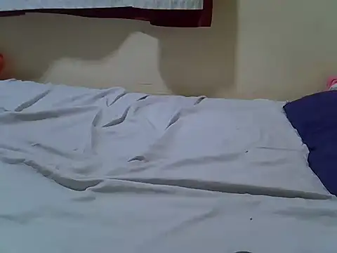 Snapshot of prettie_lily chatting on July 1, 11:01 am prettie lily online show from July 1, 11:01 am