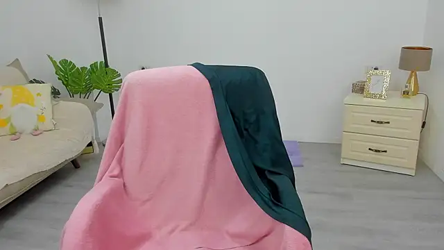 Ariannaaxx online show from July 6, 3:14 am