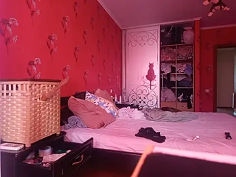 Snapshot of ivanna45 chatting on July 7, 10:52 am ivanna45 online show from July 7, 10:52 am