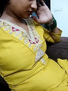 Snapshot of avii5 chatting on July 30, 4:17 pm avii5 online show from July 30, 4:17 pm