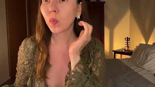 Snapshot of kittycat4you chatting on March 6, 10:12 am kittycat4you online show from March 6, 10:12 am