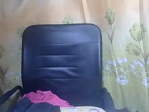Snapshot of Sexy_AsianAss chatting on July 8, 8:13 pm Sexy AsianAss online show from July 8, 8:13 pm