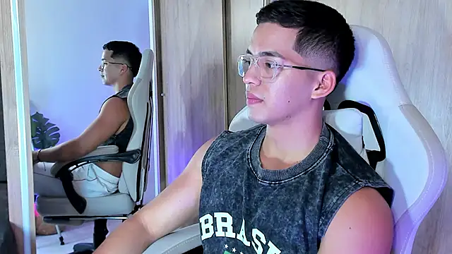 Matias strong1 online show from August 8, 11:45 am