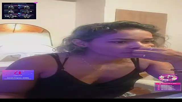 Snapshot of SashaKlein chatting on July 1, 3:19 am SashaKlein online show from July 1, 3:19 am