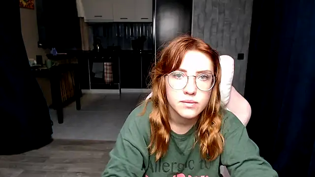 Reginasmilee online show from October 17, 11:29 pm