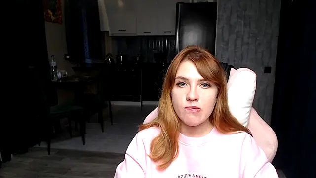 Reginasmilee online show from November 6, 1:34 pm