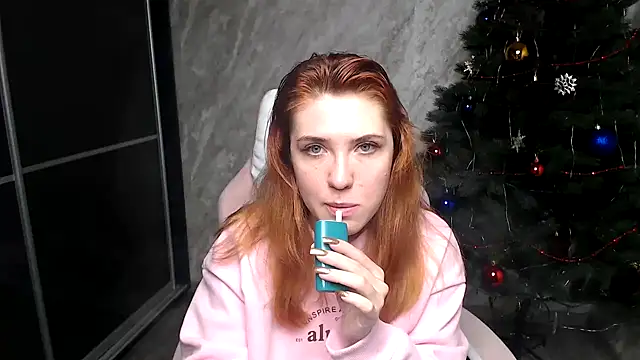 Reginasmilee online show from December 16, 1:43 am