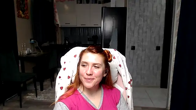 Reginasmilee online show from March 28, 1:54 pm