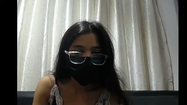 Snapshot of Misty_09 chatting on July 19, 3:43 am Misty 09 online show from July 19, 3:43 am