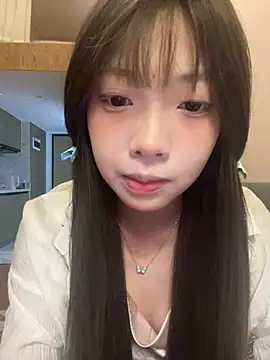 YY-1-1-1 online show from August 1, 1:32 pm