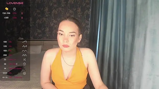 E mil y online show from August 1, 8:02 am