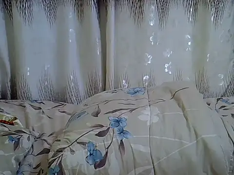 Pretty Cupcake7 online show from July 7, 4:11 pm