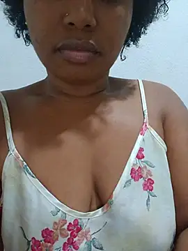 Rubi1010 online show from August 4, 11:51 pm
