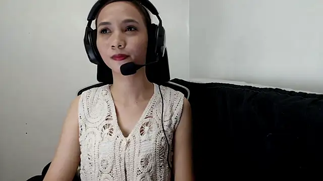 IvoryMadeiros online show from June 27, 7:24 am