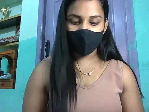 Snapshot of RedWineMathupriya chatting on July 10, 7:01 am RedWineMathupriya online show from July 10, 7:01 am