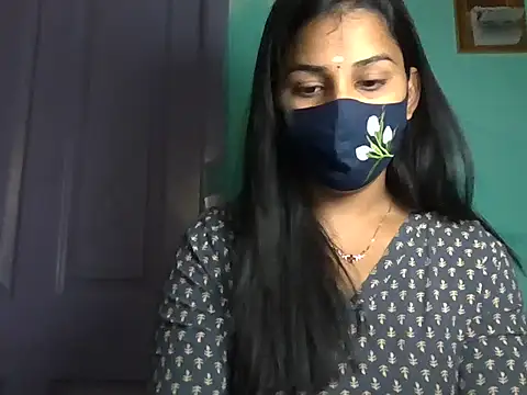 Snapshot of RedWineMathupriya chatting on July 11, 3:53 am RedWineMathupriya online show from July 11, 3:53 am