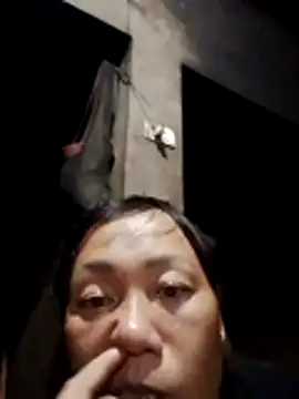Snapshot of Moon_squirtt chatting on July 14, 3:29 pm Moon squirtt online show from July 14, 3:29 pm