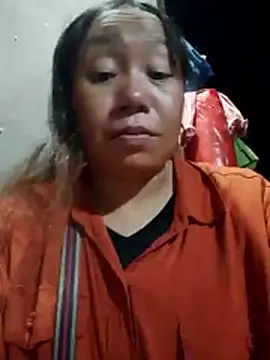 Snapshot of Moon_squirtt chatting on July 20, 1:02 pm Moon squirtt online show from July 20, 1:02 pm