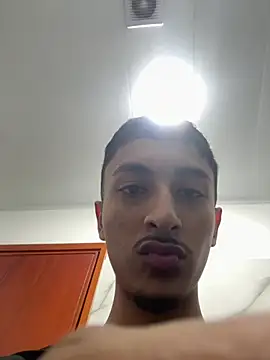 Stockholm Love online show from June 27, 2:49 am