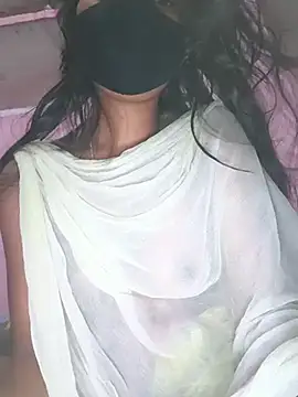 Snapshot of Poonam_ji7 chatting on August 1, 6:23 am Poonam ji7 online show from August 1, 6:23 am